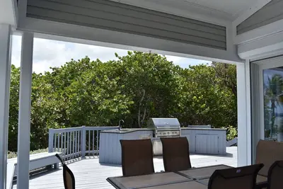 Image de Timeless - Beautiful 4 bedroom home on the north coast of Little Cayman.