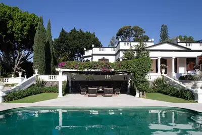 Image de Luxury Private Home in Cuernavaca, close to Tepoztlan. Ideal for family retreat!