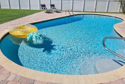 Image de Modern Pool Home- 37th Ave