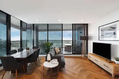 Image de Top of Town Penthouse with Every Opulence