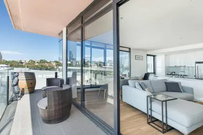 Image de Aloft at Era with Sweeping Balcony Views