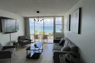 Image de Beach Front 2 bed 2bath condo in Isla Verde.