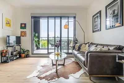 Image de The Urban Sanctuary Enviable Lifestyle on Lygon