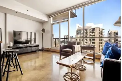 Image de Downtown 1-Br Condo w/ Free Parking & Wi-Fi