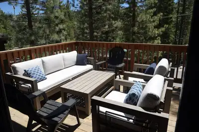 Image de Trailblazer Chalet at Olympic Valley - 3 Br - Hot Tub - Wood Fireplace - Ski Shuttle Service