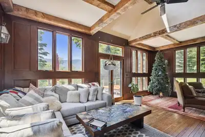 Image de Comfortable, family ski home off Notchbrook Rd approximately 3 miles to mountain