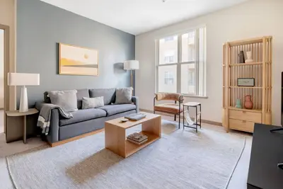 Image de Clean Walnut Creek 2br w/ Sundeck, Pool & Gym, nr Bart, by Blueground