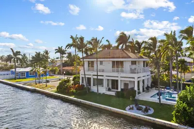 Image de Intercostal beauty with heated pool + Spa!