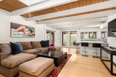 Image de Quaint Budget-Friendly Retreat with Aspen Charm