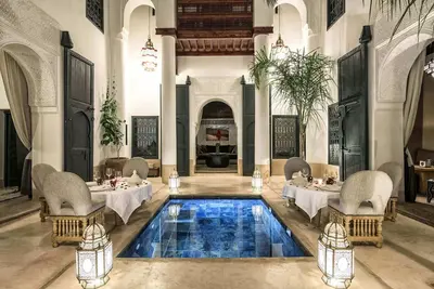 Image de Très beau riad au coeur de la médina de Marrakech - Piscine - Services