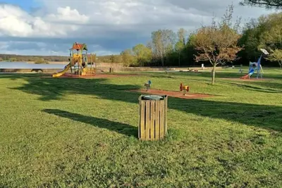 Image de Maison spacieuse, tout confort avec terrasse pour 8 personnes