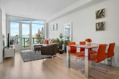 Image de Riverside Retreat: Top 10%, Free Banff Pass, Gym, Wine, & Parking!