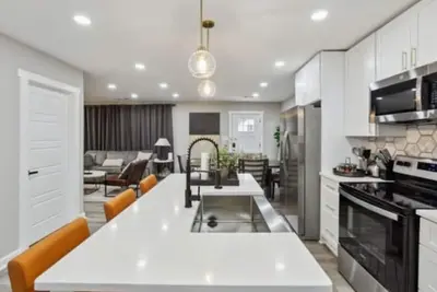 Image de Touch of Paradise /Charming 3-bedroom house with WiFi and Ac in awesome Atl