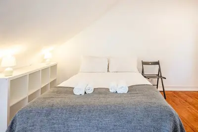 Image de GuestReady - Le musée B-Mad à votre porte