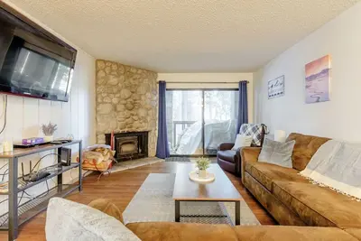 Image de Summit ski retreat near the slopes!
