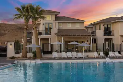 Image de Experimenta Utah en la Playa:  Desert Color Lagoon + Beaches