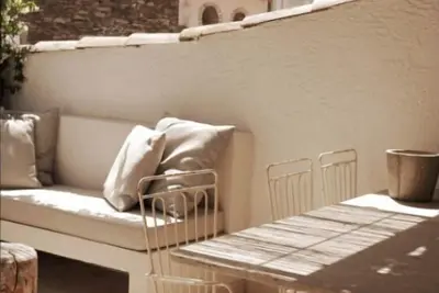 Image de Maison de Village Avec Terrasse Tropézienne de 38 m2, Garage et Climatisation