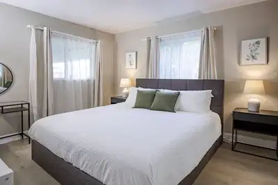 Image de Sunny & Heated Pool Vacation Home, Beach Proximity, Cozy Beds & Wi-Fi