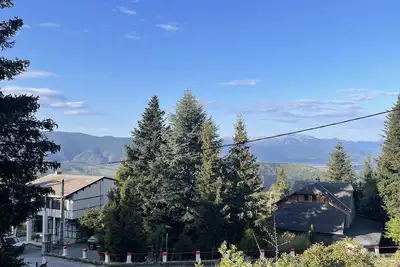 Image de A 2mn à pied du centre ville de Font Romeu, appartement standing rénové 1 étage.