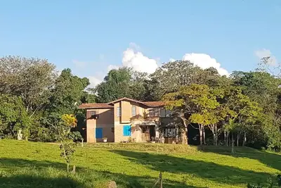 Image de Casa de Campo em IbiĂşna PrĂłximo Ă Estrada do Vinho