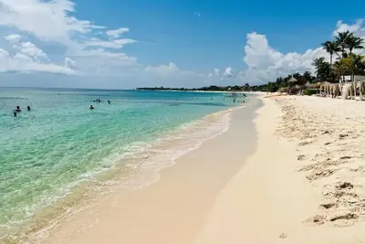 Image de Penthouse Condo with Amazing Views of Caribbean Sea And Jungle. Walk to beach! ! \n