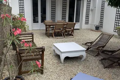 Image de Maison centre ville, jardin, garage, tout à pied plage marché, classée 4 étoiles