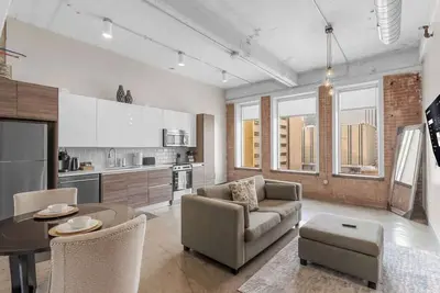 Image de New to Airbnb, Modern 1 Br Downtown, Views, Pool 5
