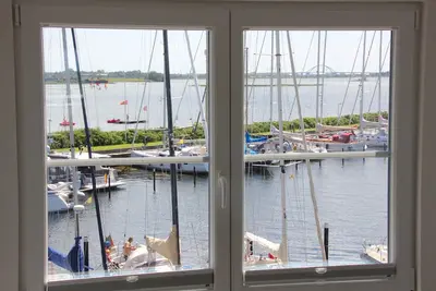 Image de Maisonette 9-Appartement-de Luxe-Salle de bain privée séparée-Vue sur la marina