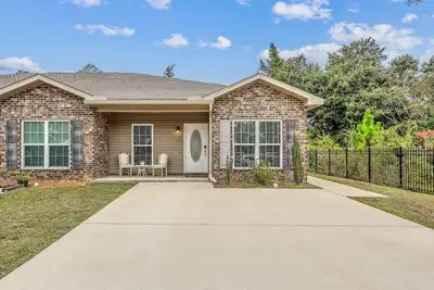 Image de Lovely Town-home in Pensacola -