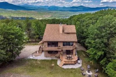 Image de Indoor Saltwater Pool | Sauna | Mountain Views