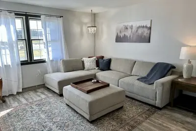 Image de The Flat on Olde Scotland - Two bedroom, one bath flat with full kitchen