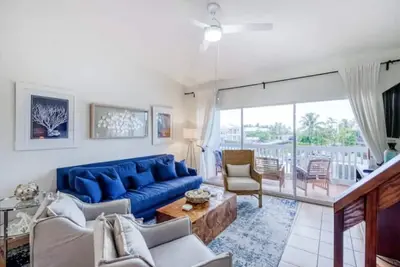 Image de Stunning Ocean and  Sunset view from  your private balcony.
