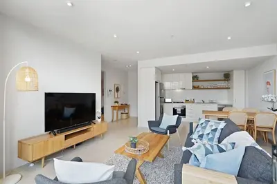 Image de A River-side 2bdm Footscray Oasis + Parking