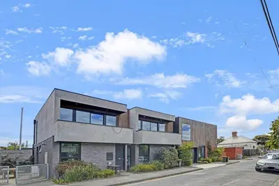 Image de Contemporary Central Brunswick 2-Story Townhouse*