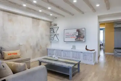 Designed 2br Apt/Citycenter/Selfcheckin