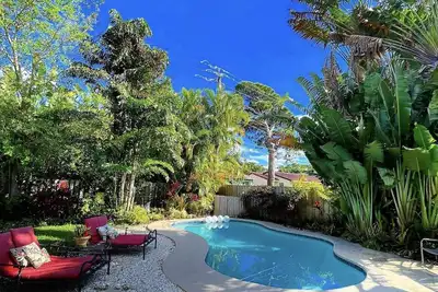 Image de Beautiful house with heated \/ lighted pool in Wilton Manors, Fort Lauderdale!