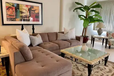 Image de Spacious 4bd\/2. 5ba Retreat Near Hospital & Tumon