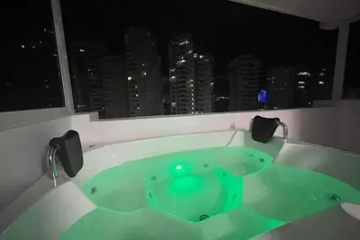 Image de Pablo Escobars Secret 4 Bedroom *Private Jacuzzi*