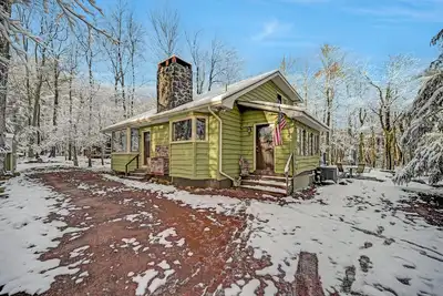 Image de Big Buck Lodge: 5 bedrooms, sleeps 12 guests. Large game room!