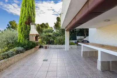 Image de Magnifique maison de vacances privée avec piscine privée, climatisation, Wifi, Tv, patio, parking
