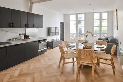Image de The Perfect Location In The Perfect Marasi - Next To Rue De Temple
