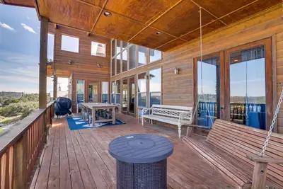 Image de Scenic Canyon Lake Vacation Home Near Boat Ramp!
