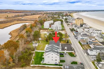 Image de Brand New, Family Friendly| Up to 16 guests | Walk to the Beach | Back Yard | Ev Charger