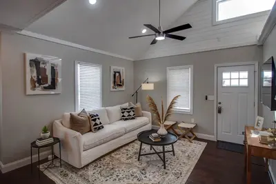 Image de The Carlinville Cottage