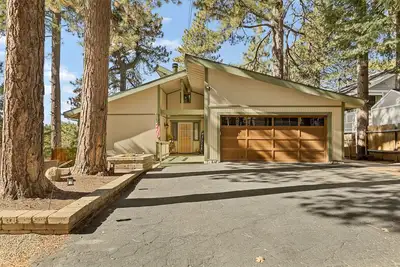 Image de Modern Mountain Treasure with free Ev charger and home gym\n