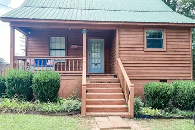 Image de The Lilly Pad Getaway in the middle of Pickwick