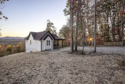 Image de Eagle Ridge - Ridge Road Scenic Cabins - Brimstone Recreation and Big South Fork