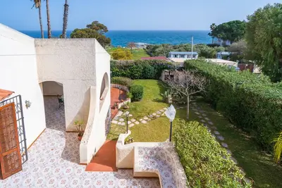 Villa 'Melisa Fontane Bianche' avec vue sur la mer, terrasse privée et Wi-Fi