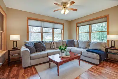 Image de Family-Friendly Home in Pepin: Walk to Main St!