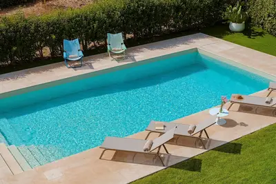 Image de Detached villa with pool and English garden near the sea